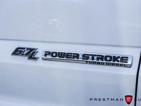 Used 2022 Ford F350 Platinum w/ FX4 Off-Road Package AWD/4WD image 4