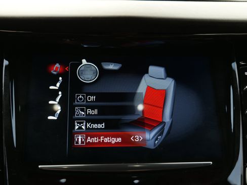 Used 2020 Cadillac Escalade Platinum image 29