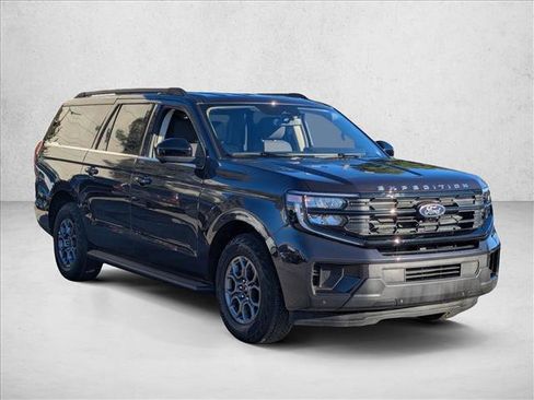 Used 2025 Ford Expedition Max Active image 3