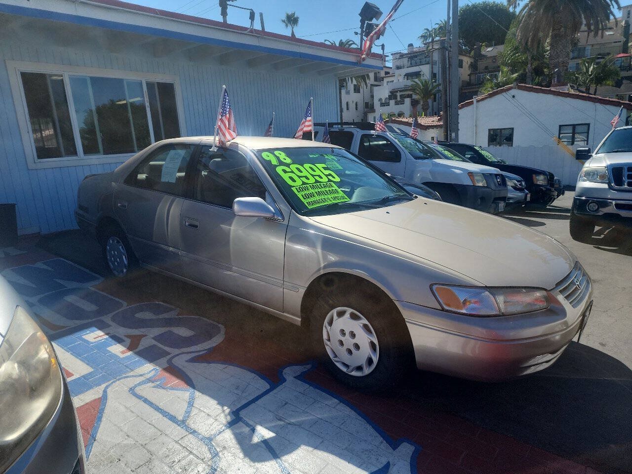 Used 1998 Toyota Camry LE FWD image 15