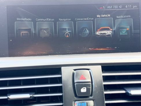 Used 2017 BMW M2 RWD image 31