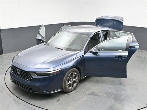 Used 2025 Honda Accord EX-L image 50