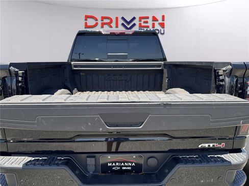 Used 2024 GMC Sierra 3500 AT4 w/ AT4 Premium Plus Package AWD/4WD image 34
