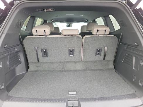 New 2026 GMC Acadia Elevation w/ Elevation Premium Package FWD image 8