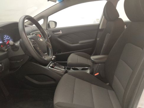 Used 2018 Kia Forte LX FWD image 17