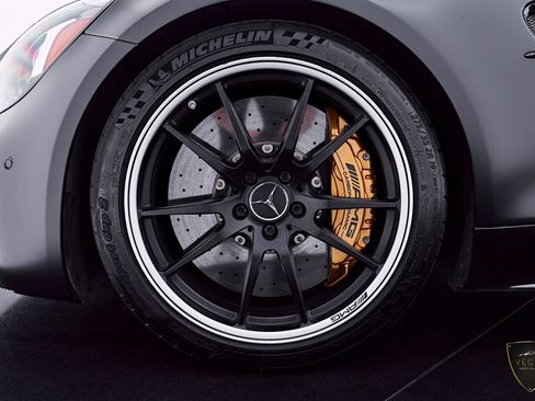 Used 2018 Mercedes-Benz AMG GT R image 35