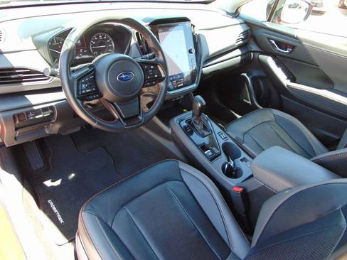 Certified 2024 Subaru Crosstrek 2.5i Limited w/ Crosstrek Mirror Package AWD/4WD image 11