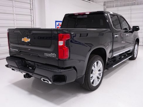New 2026 Chevrolet Silverado 1500 High Country w/ High Country Premium Package AWD/4WD image 5