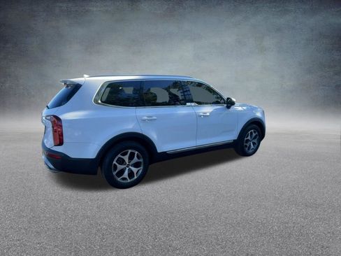Used 2022 Kia Telluride EX w/ Towing Package FWD image 24