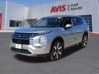 Used 2025 Mitsubishi Outlander SE