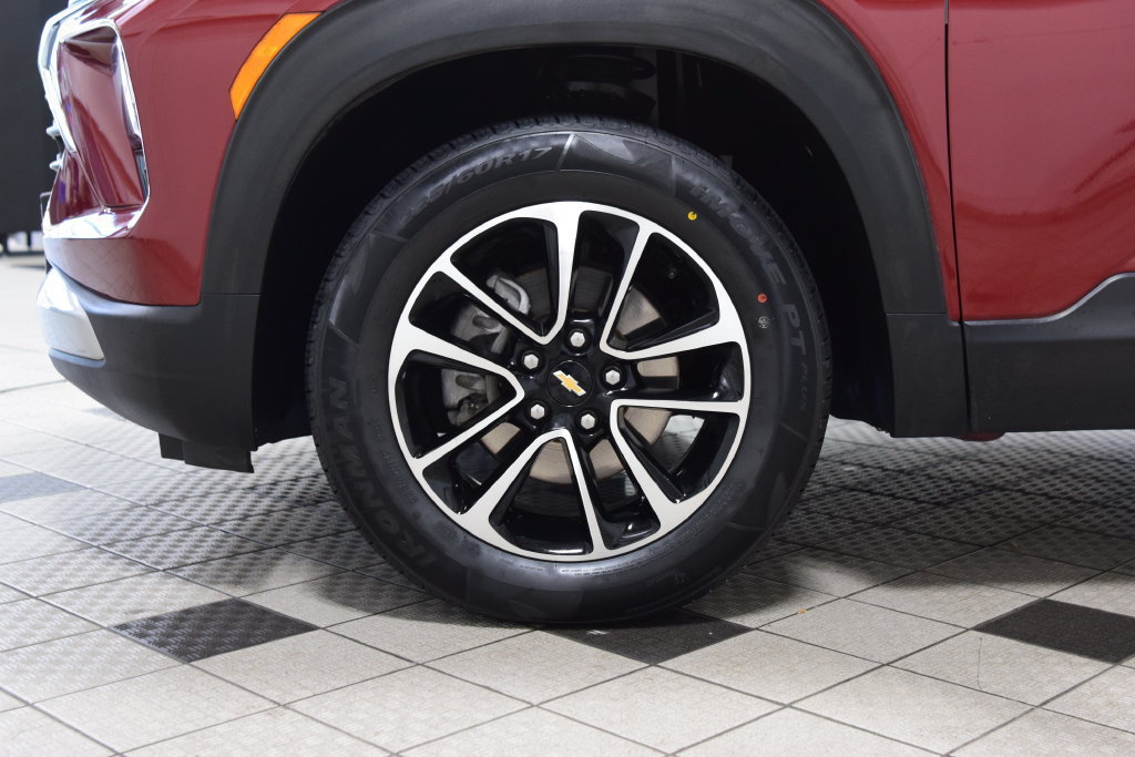 Used 2024 Chevrolet TrailBlazer LT w/ Convenience Package AWD/4WD image 27