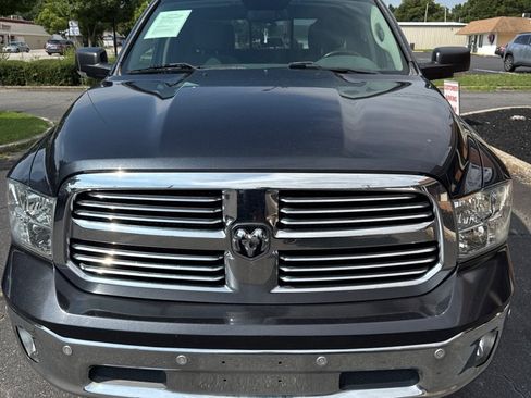 Used 2017 RAM 1500 Big Horn AWD/4WD image 3
