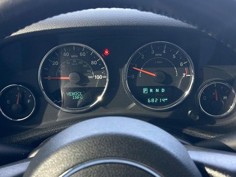 Used 2018 Jeep Wrangler Unlimited Sport S image 23