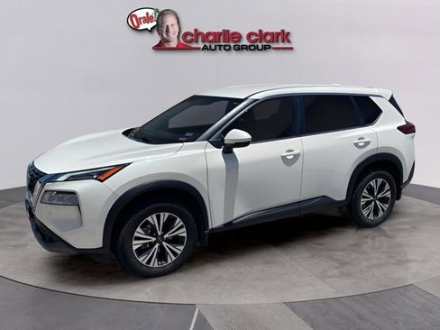 Certified 2023 Nissan Rogue SV FWD image 2