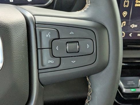 Used 2025 GMC Sierra 2500 AT4 image 31