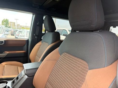 Used 2022 Ford Bronco Outer Banks AWD/4WD image 14