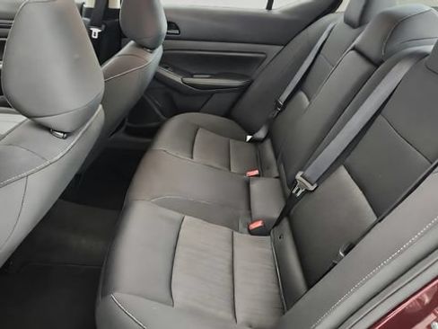 Used 2025 Nissan Altima 2.5 SV AWD/4WD image 21