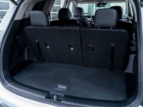 Used 2024 Kia Telluride EX w/ EX Captain's Chair Package FWD image 50