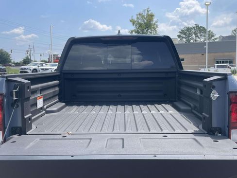 Used 2025 Honda Ridgeline TrailSport image 8