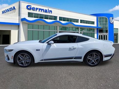 Used 2025 Ford Mustang GT Premium w/ California Special Package RWD image 8