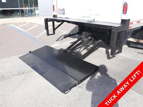 Certified 2022 Ford E-450 and Econoline 450 Super Duty w/ Power Windows & Locks Group image 4