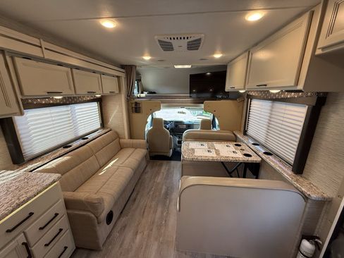 Used 2022 Ford E-450 and Econoline 450 Super Duty w/ Motorhome Prep Package RWD image 68