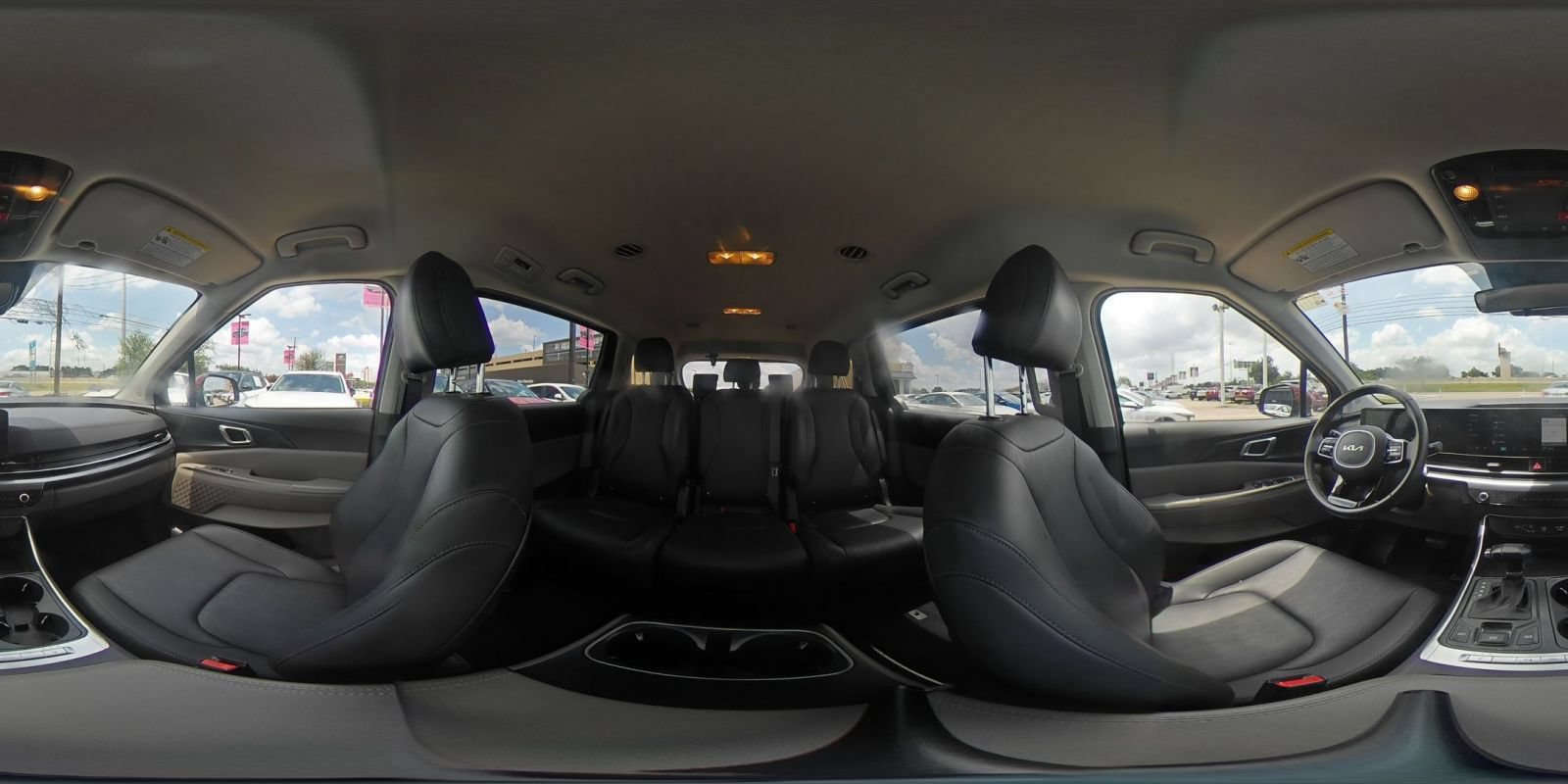 Used 2026 Kia Carnival FWD image 43