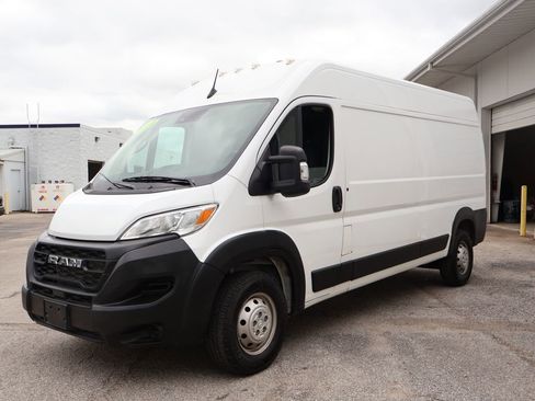 Used 2023 RAM ProMaster 2500 FWD image 8