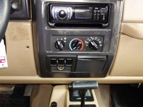 Used 2001 Jeep Wrangler Sport image 12