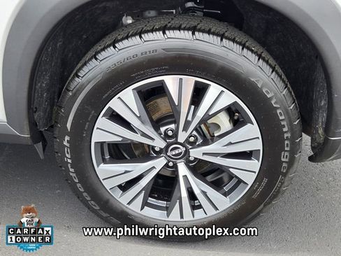 Used 2023 Nissan Rogue SV FWD image 12