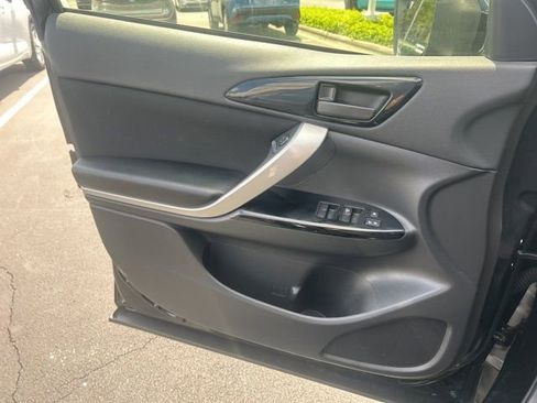 Used 2024 Mitsubishi Eclipse Cross Black Edition image 26