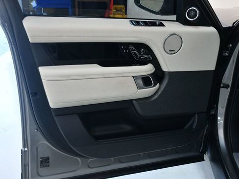 Used 2019 Land Rover Range Rover Supercharged image 22