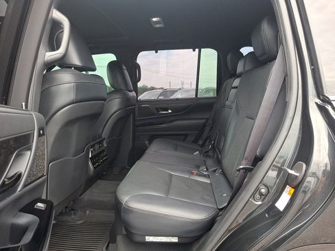 Used 2024 Lexus LX 600 4WD w/ Appearance Package image 8