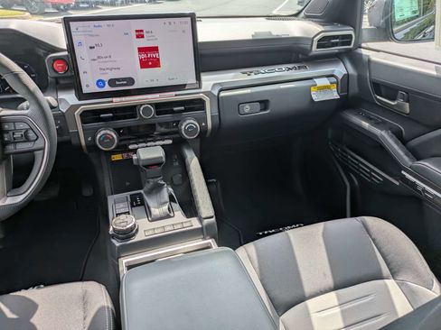 New 2026 Toyota Tacoma TRD Off-Road AWD/4WD image 18
