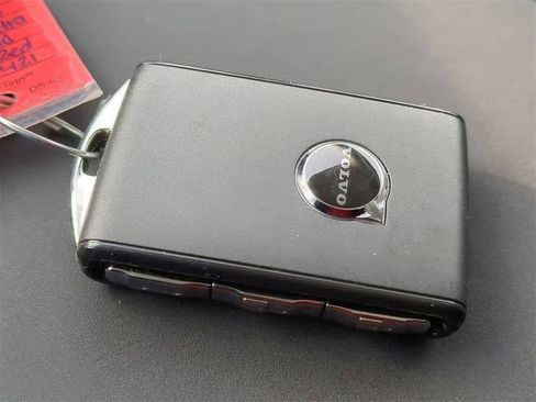 New 2026 Volvo XC90 B6 Ultra w/ Lounge Package image 25