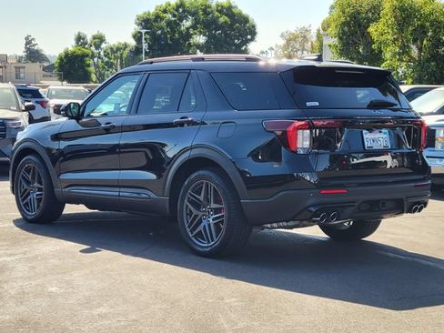 Used 2026 Ford Explorer ST w/ Sun And Sound Package AWD/4WD image 2