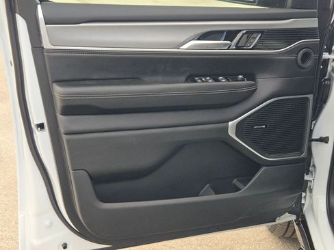 New 2026 Jeep Grand Wagoneer L 4WD image 11