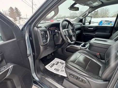 Used 2020 Chevrolet Silverado 2500 LTZ w/ LTZ Convenience Package image 5