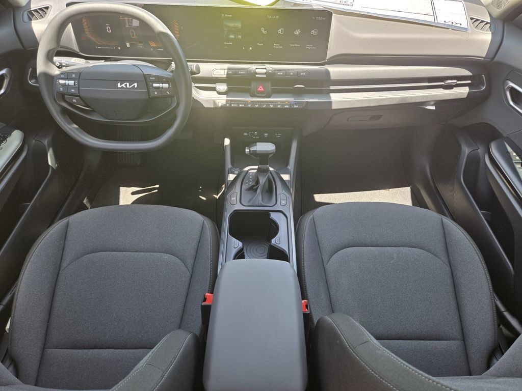 New 2026 Kia K4 FWD image 18