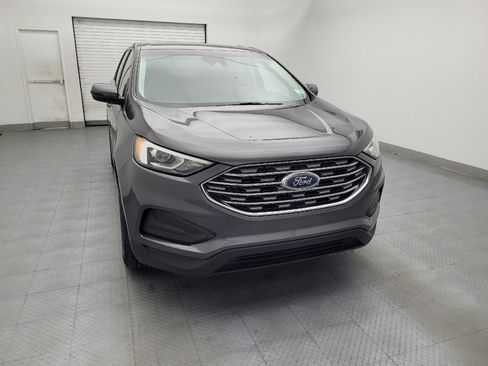 Used 2019 Ford Edge SE FWD image 14