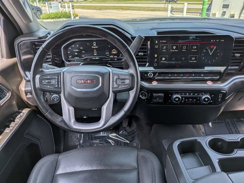 Used 2025 GMC Sierra 1500 SLT AWD/4WD image 27