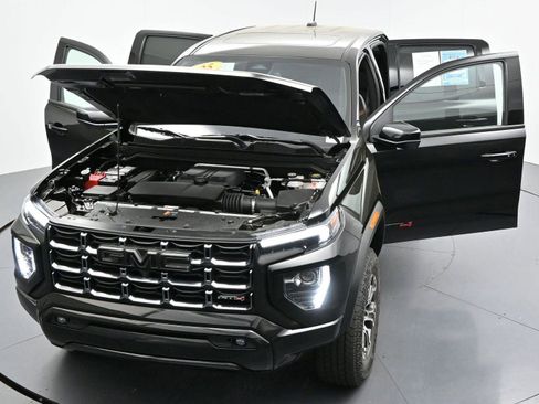 Used 2025 GMC Canyon AT4 w/ Technology Plus Package image 48