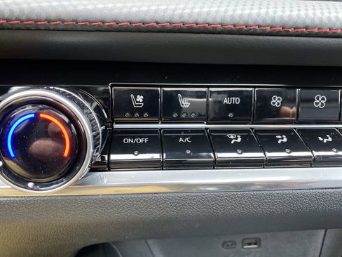 New 2026 Chevrolet Equinox RS w/ Convenience Package III AWD/4WD image 14