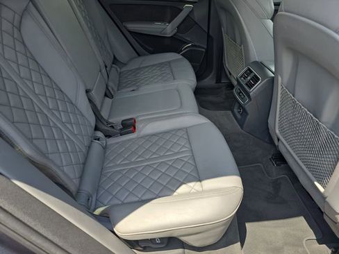 Used 2018 Audi SQ5 Premium Plus w/ S Sport Package image 11