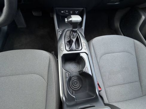 Used 2025 Kia K4 FWD image 20