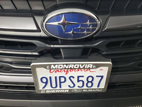 Used 2025 Subaru Outback Premium image 10