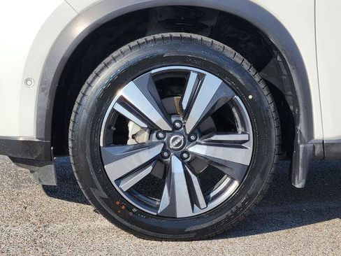 Certified 2023 Nissan Rogue SL w/ SL Premium Package FWD image 7