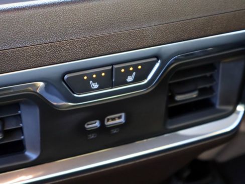 Used 2025 GMC Sierra 2500 SLT w/ Texas SLT Premium Package image 21