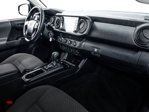 Used 2021 Toyota Tacoma SR image 7