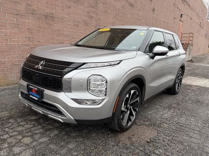 Used 2024 Mitsubishi Outlander SE